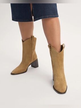 NIB Everlane The Outlaw Boot in Sand Suede, Mid-Calf, Heeled Western Boots, 7